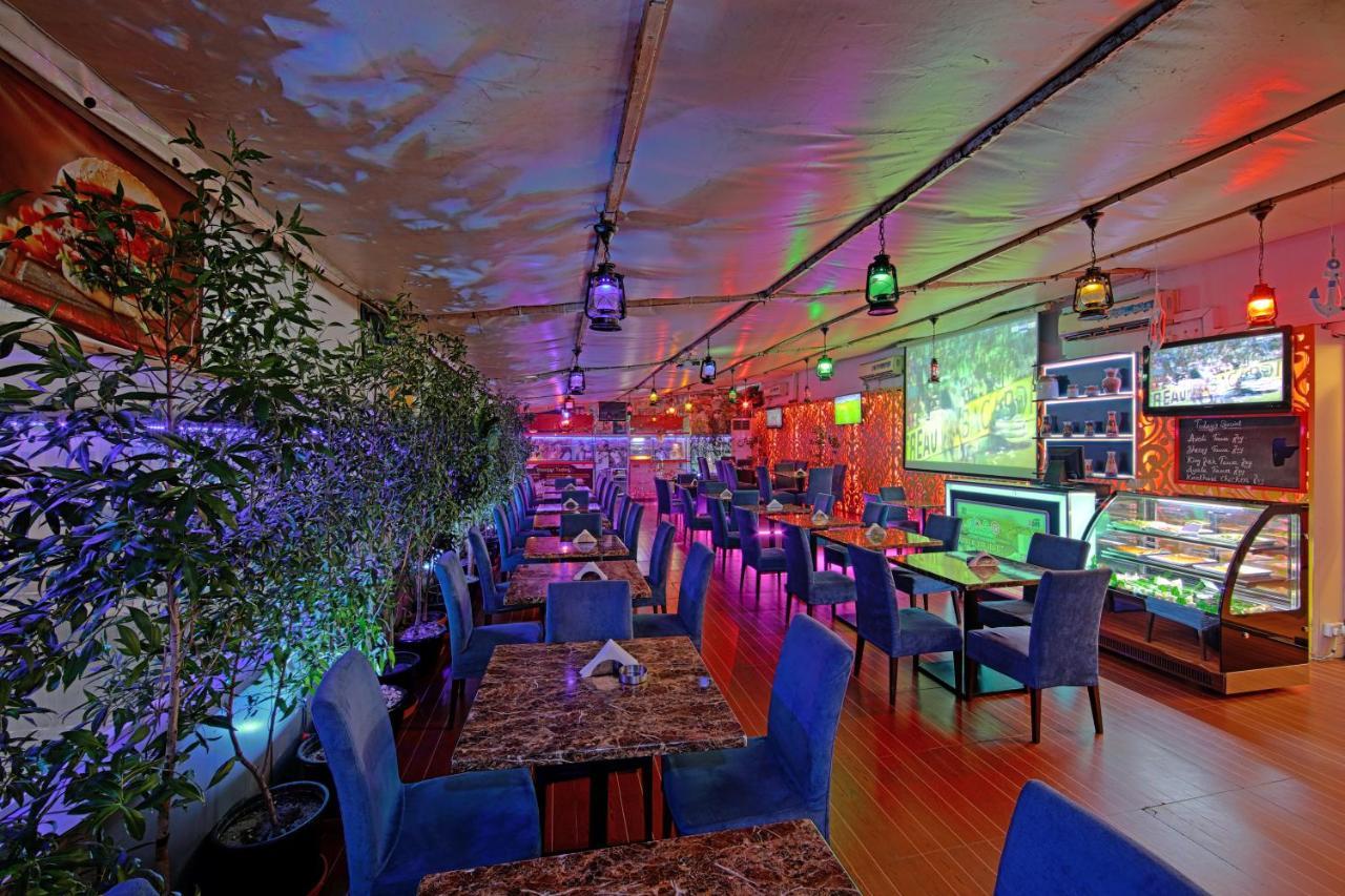 Manhattan Avenue Hotel Дубай Екстер'єр фото