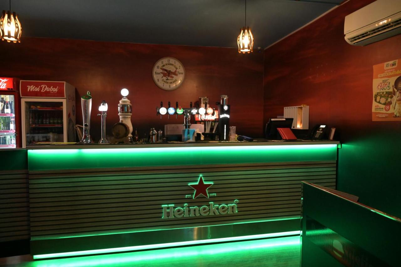 Manhattan Avenue Hotel Дубай Екстер'єр фото